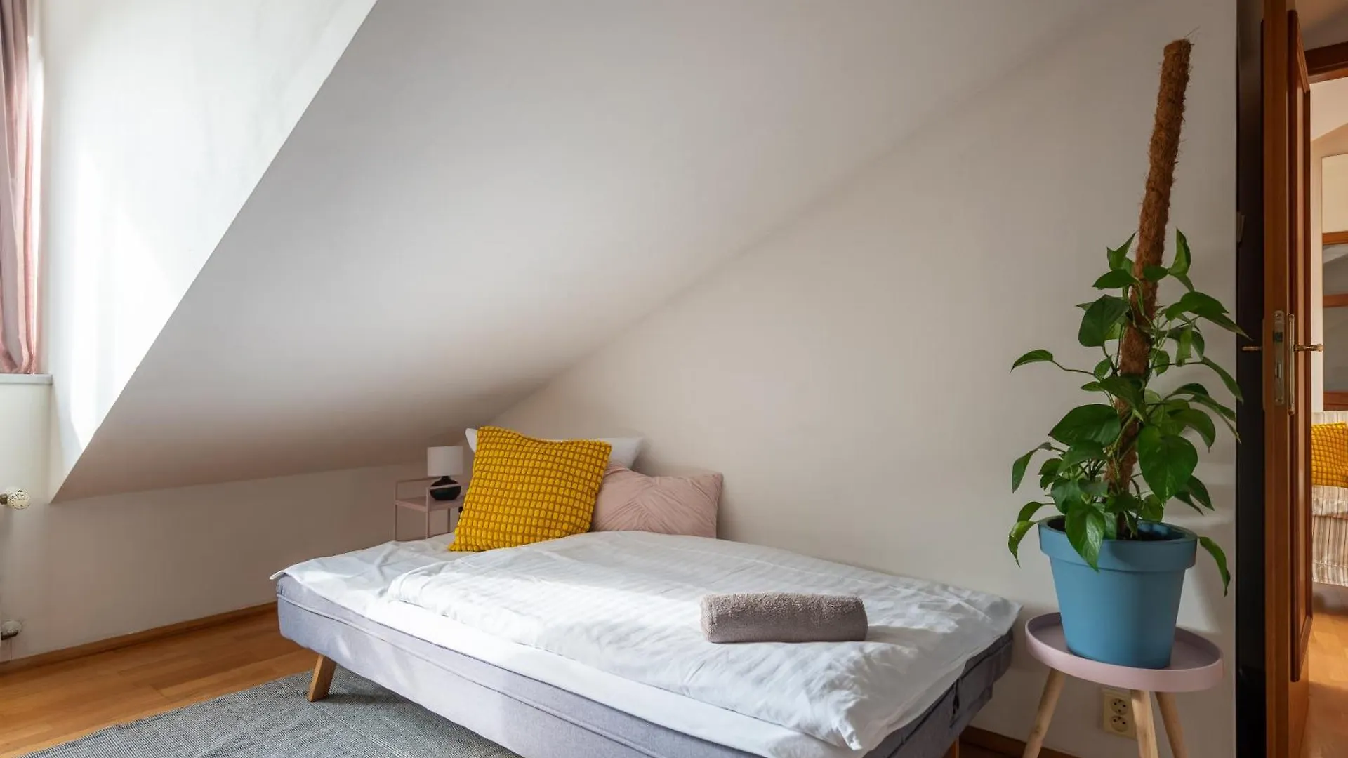 Morya Sky Apartment Prague