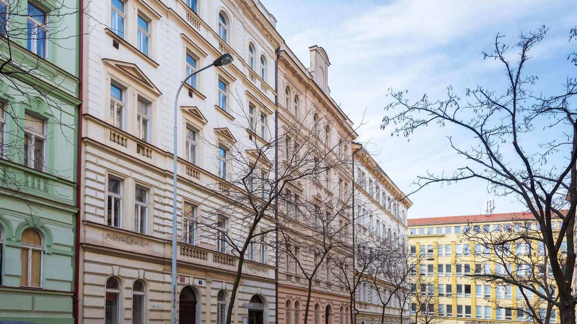 Morya Sky Apartment Πράγα