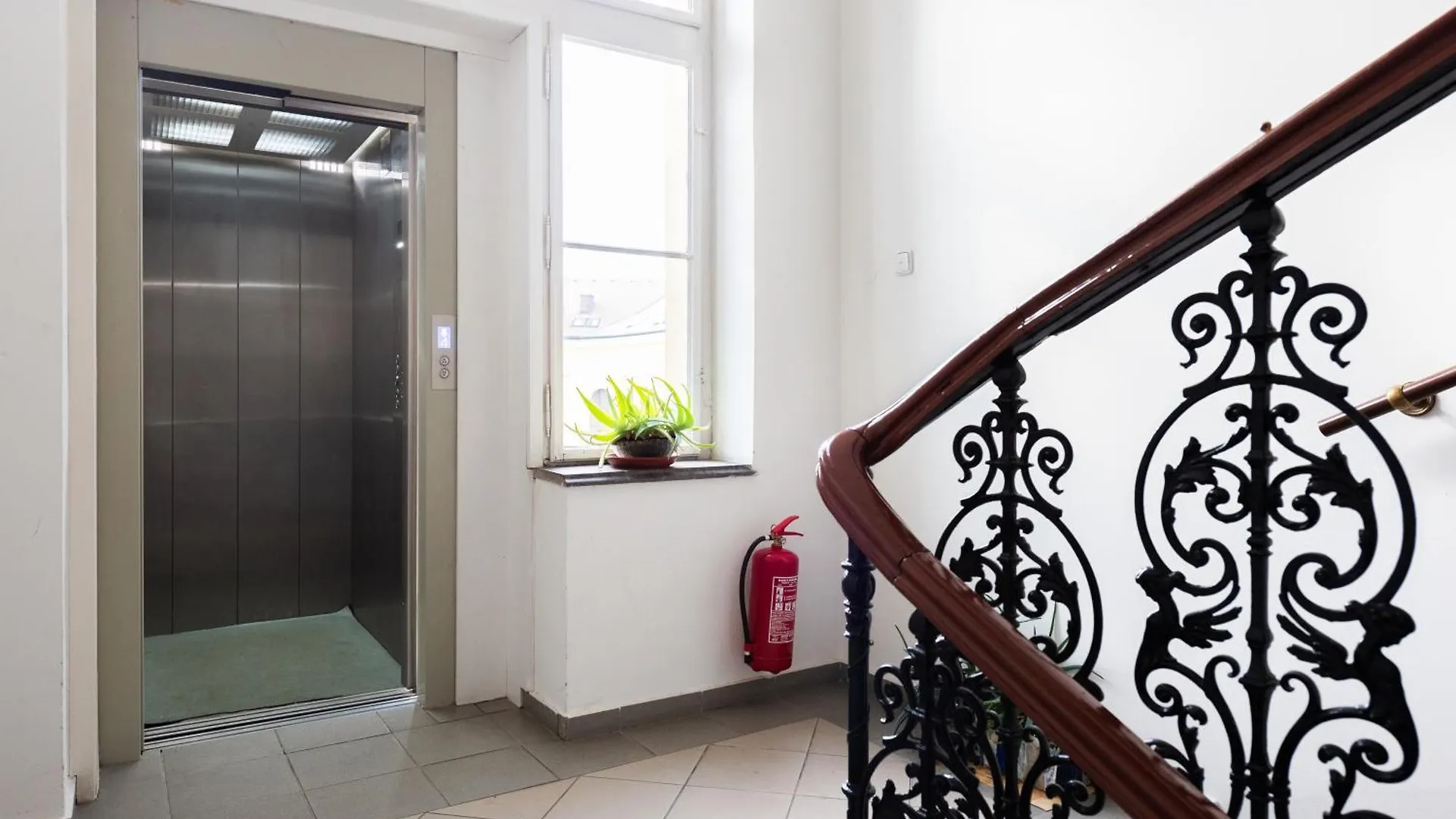Morya Sky Apartment 布拉格 捷克